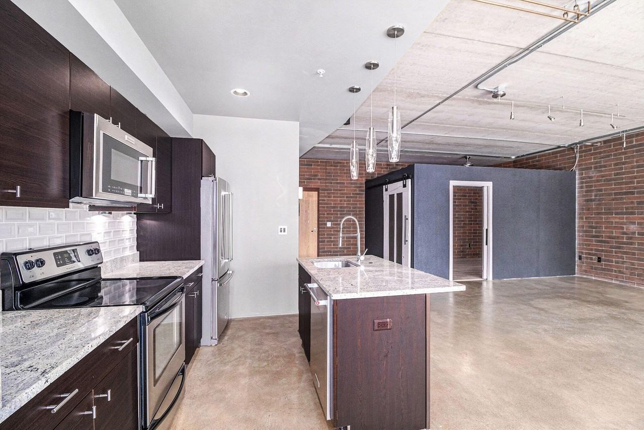 300 Hamilton St #204 - Photo 5 of 17