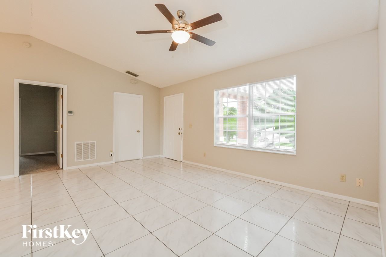 3257 Utah Dr - Photo 2 of 15