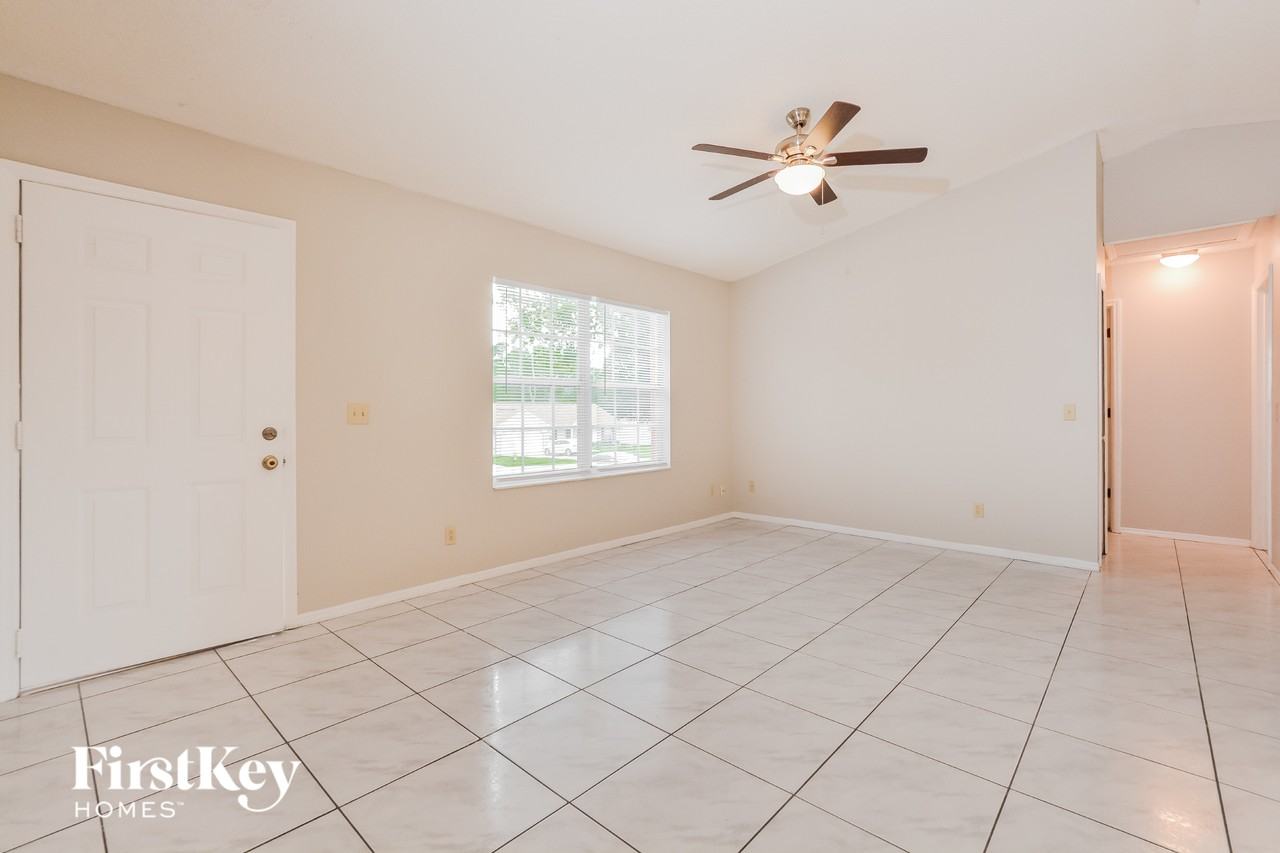 3257 Utah Dr - Photo 3 of 15