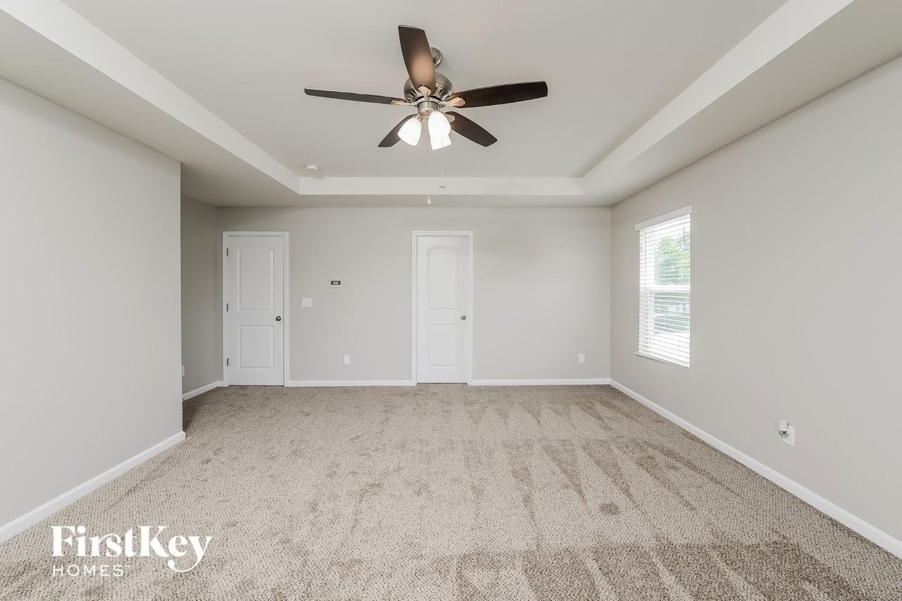 1593 Abbey Park Ct - Photo 7 of 15
