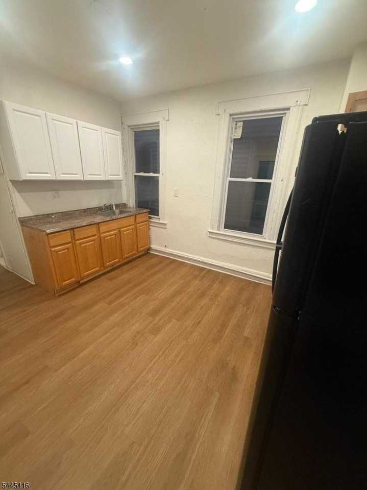 76 4th St #2 - Photo 2 of 6