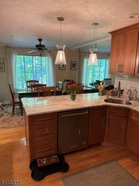 167 Riveredge Dr - Photo 2 of 12