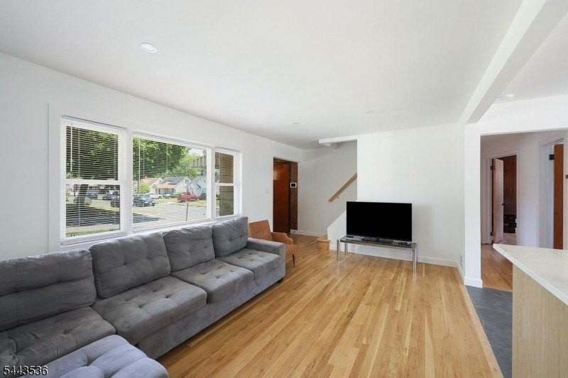 538 Dietz St - Photo 3 of 24