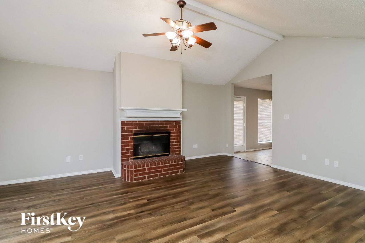 7213 Ashbourne Way - Photo 4 of 15