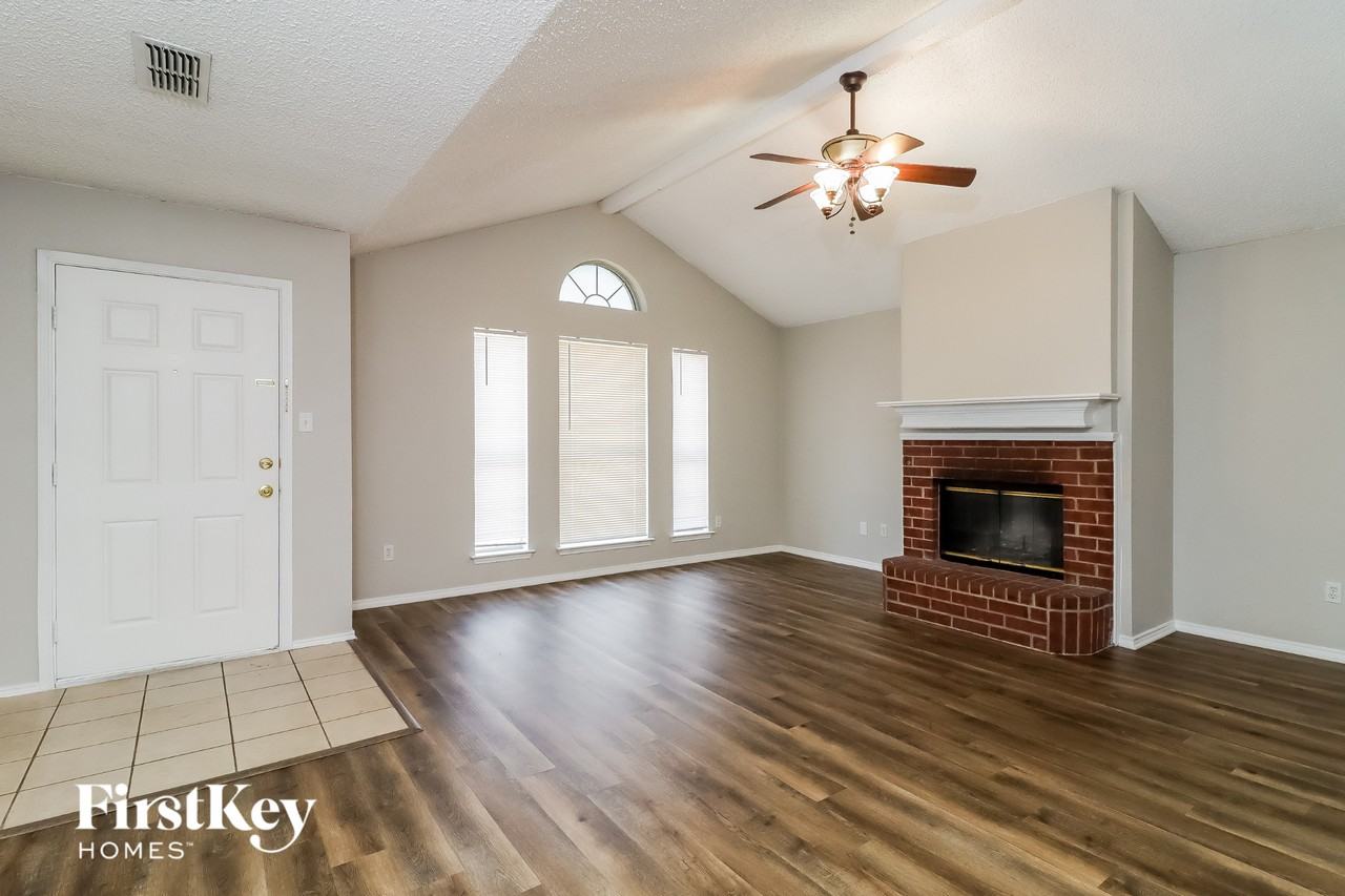 7213 Ashbourne Way - Photo 5 of 15