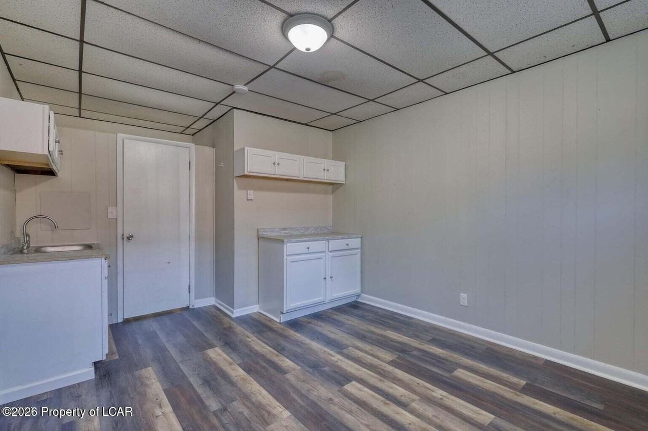 135 Shoemaker St #2 - Photo 3 of 10
