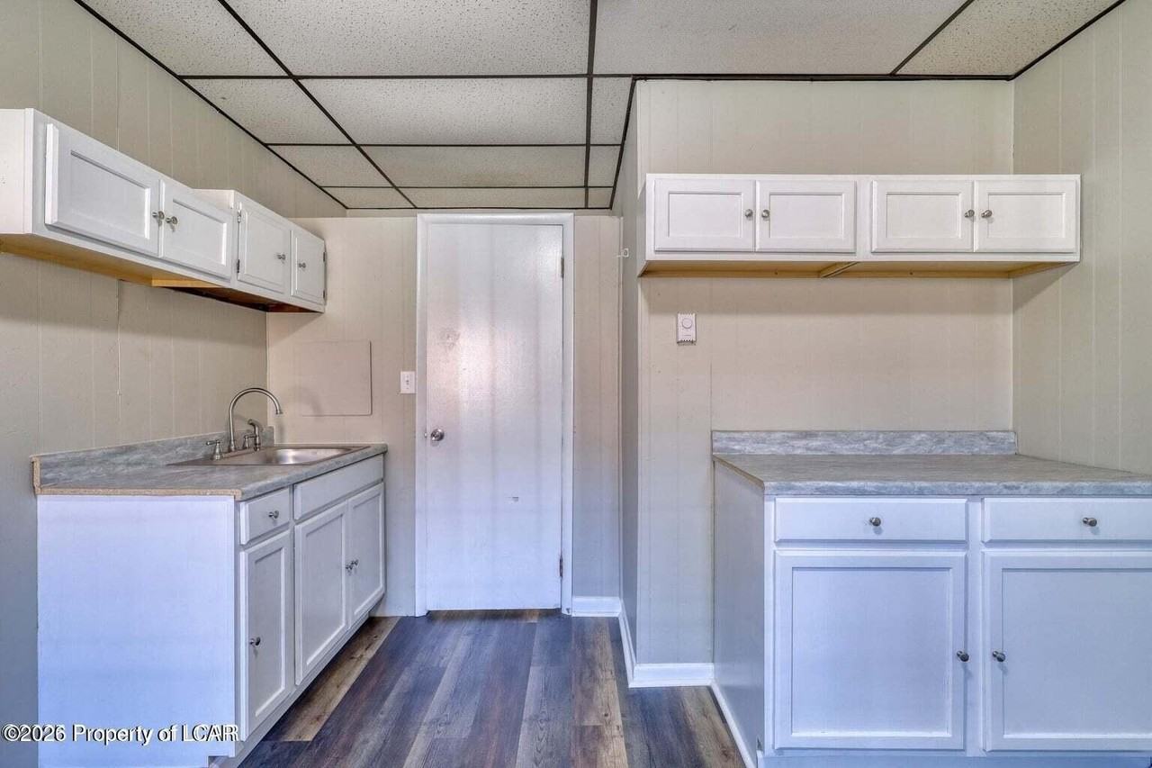 135 Shoemaker St #2 - Photo 4 of 10