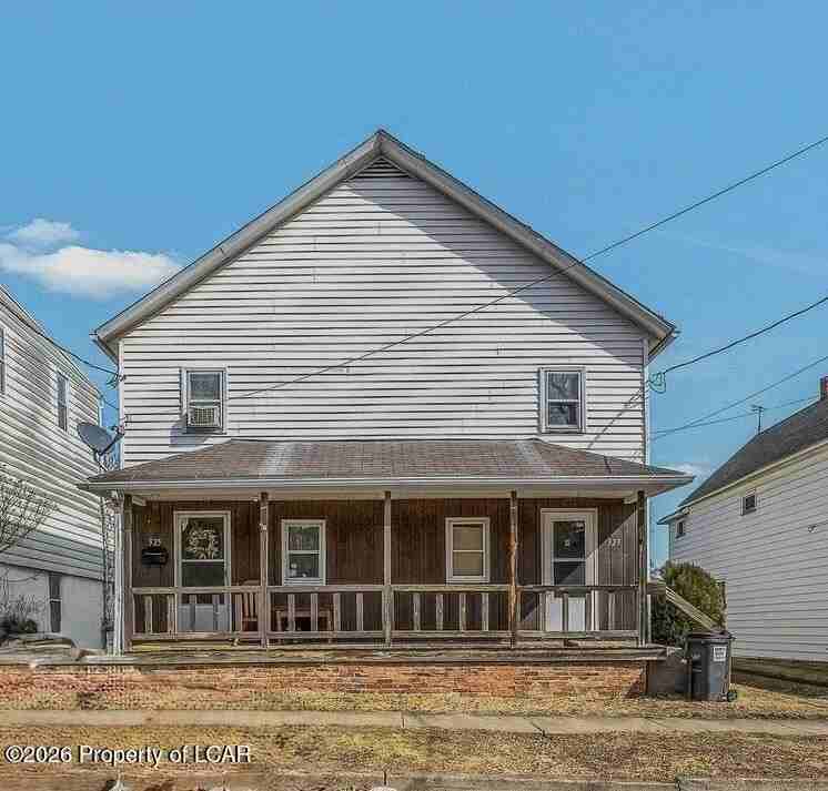 323 Vaughn St - Photo 2 of 26
