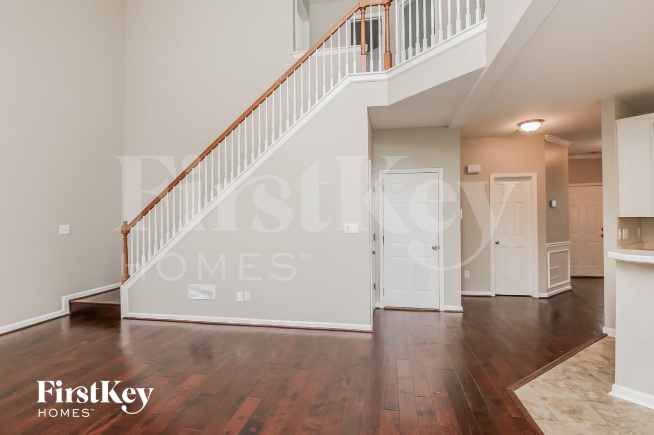 2658 Chandler Grove Ct - Photo 2 of 15
