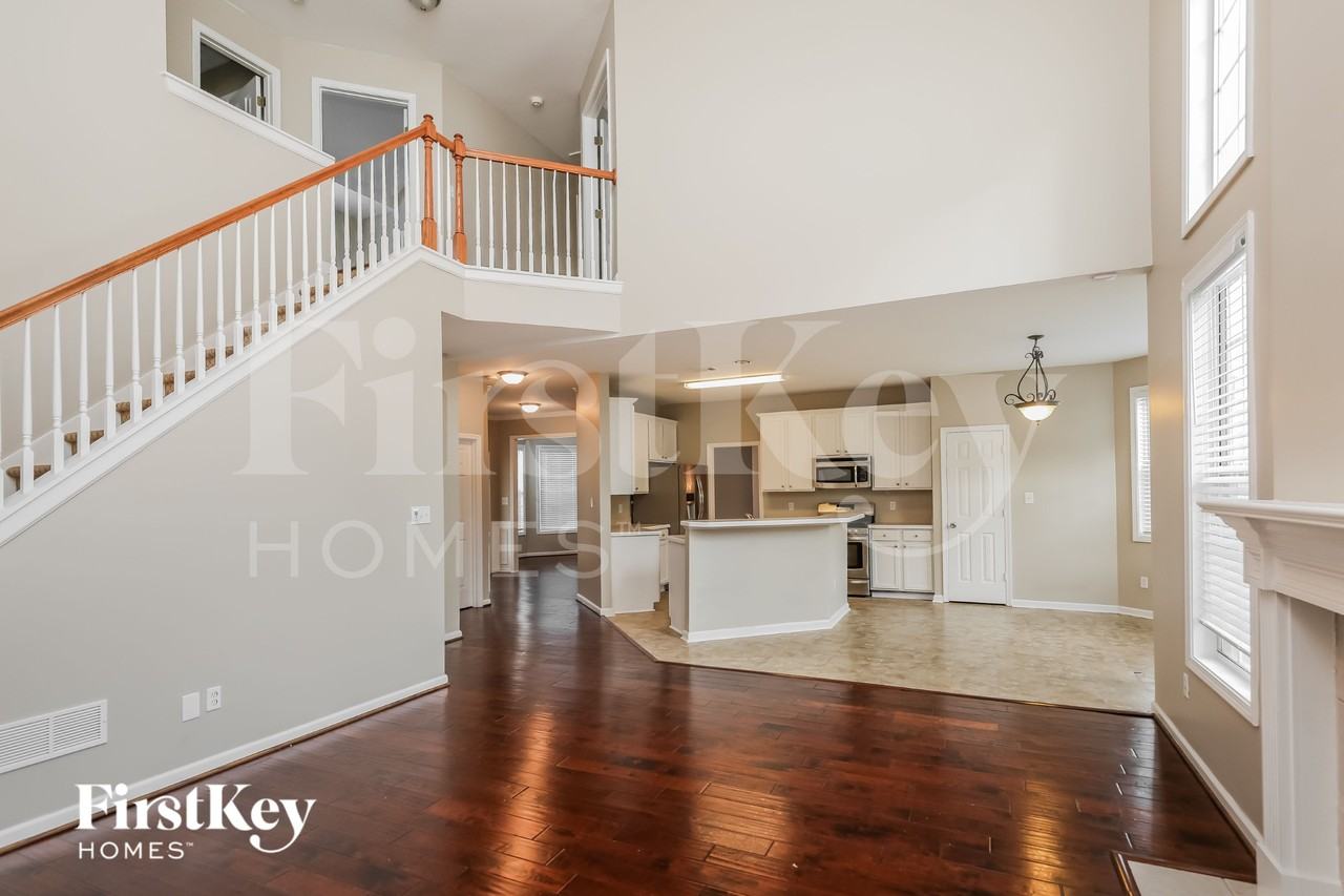 2658 Chandler Grove Ct - Photo 3 of 15