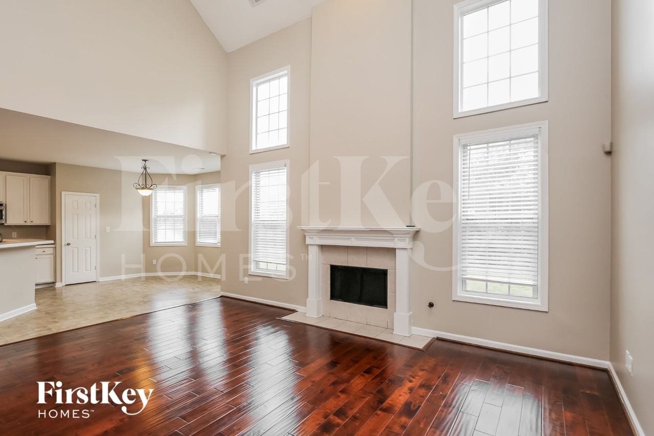 2658 Chandler Grove Ct - Photo 4 of 15