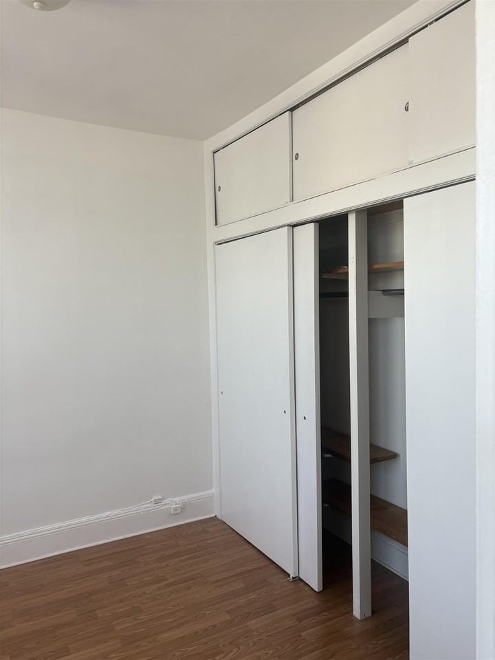 1107 72nd St #3 - Photo 7 of 9