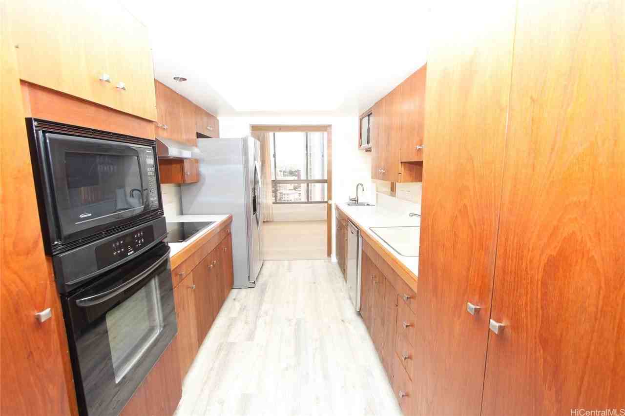 1050 Lunalilo St #905 - Photo 3 of 10