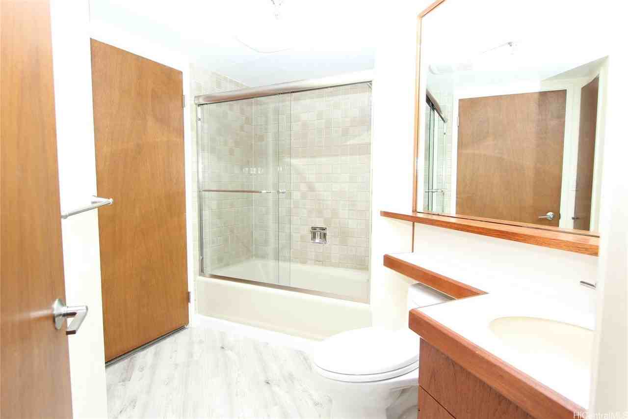 1050 Lunalilo St #905 - Photo 7 of 10