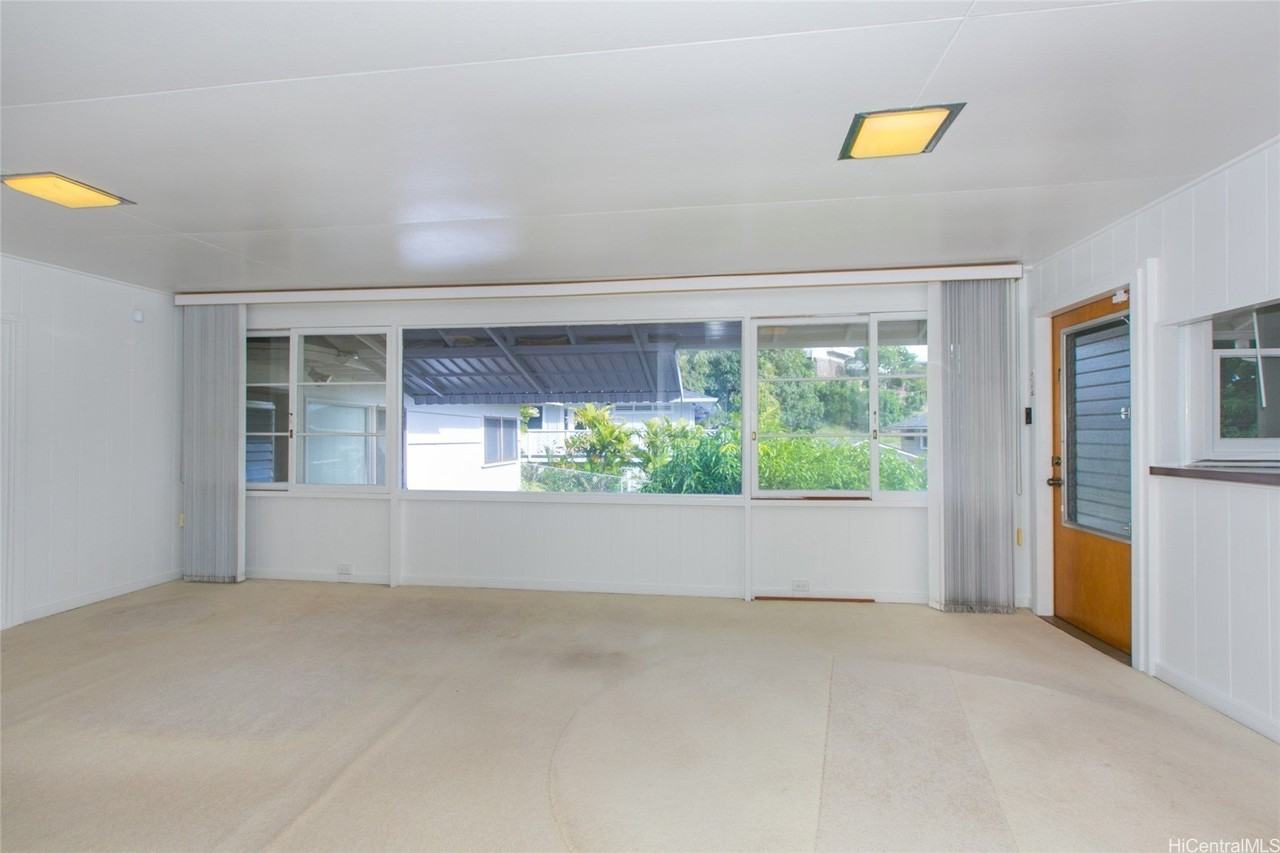 2033 Oswald St #A - Photo 3 of 16