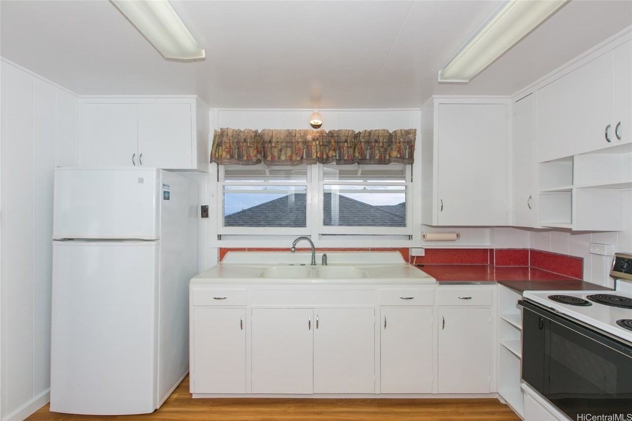2033 Oswald St #A - Photo 6 of 16