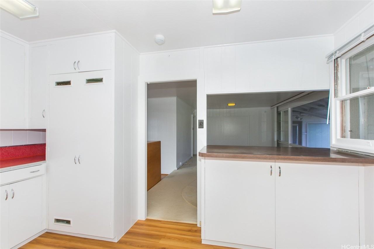 2033 Oswald St #A - Photo 7 of 16