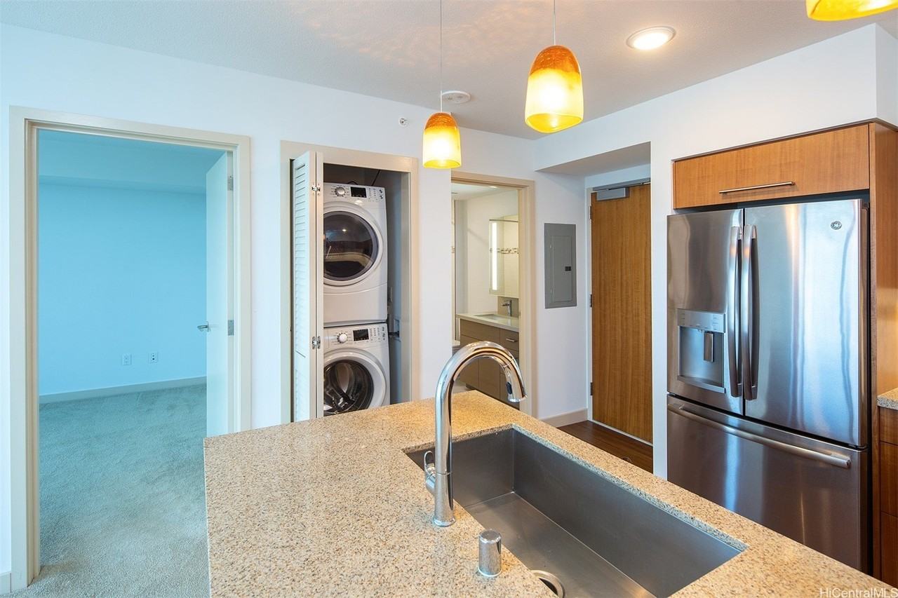 555 South St #3608 - Photo 4 of 25