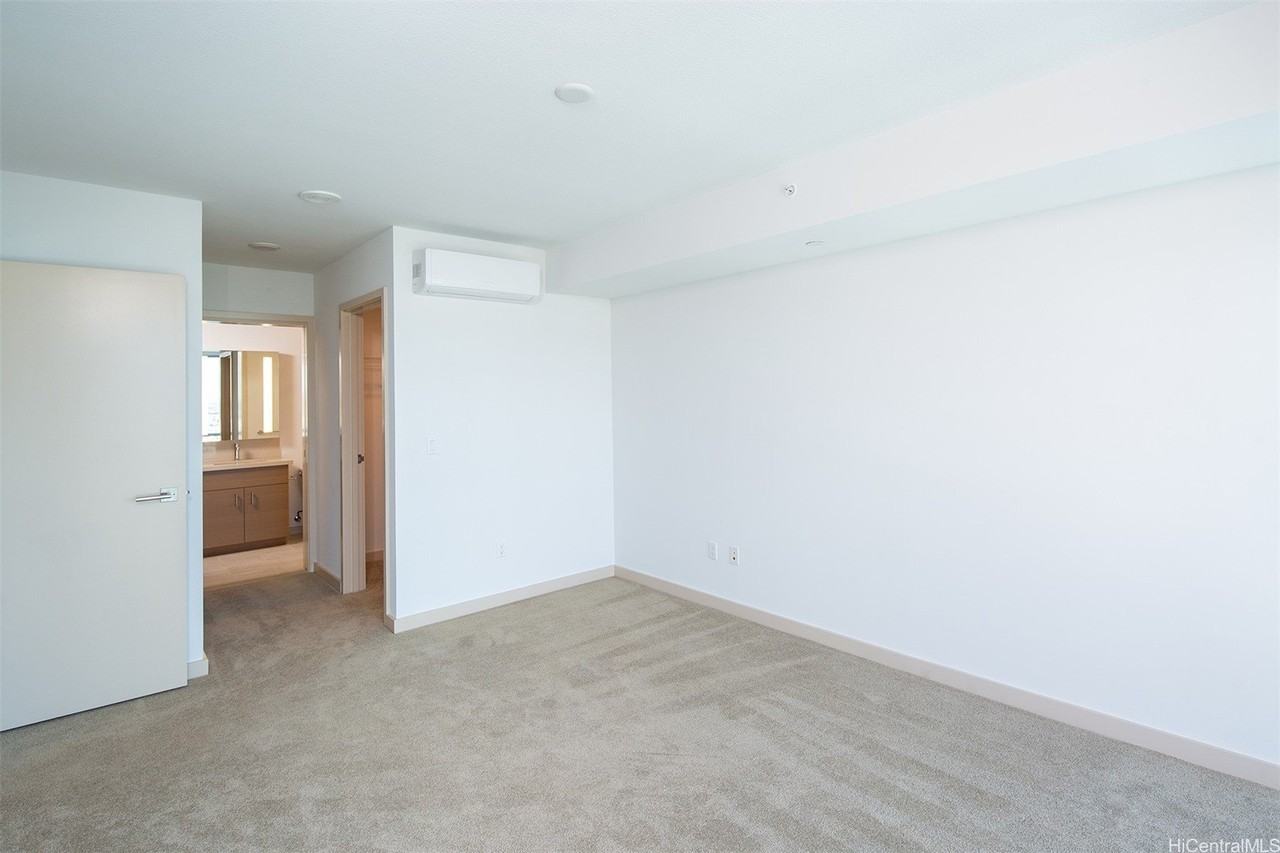555 South St #3608 - Photo 7 of 25