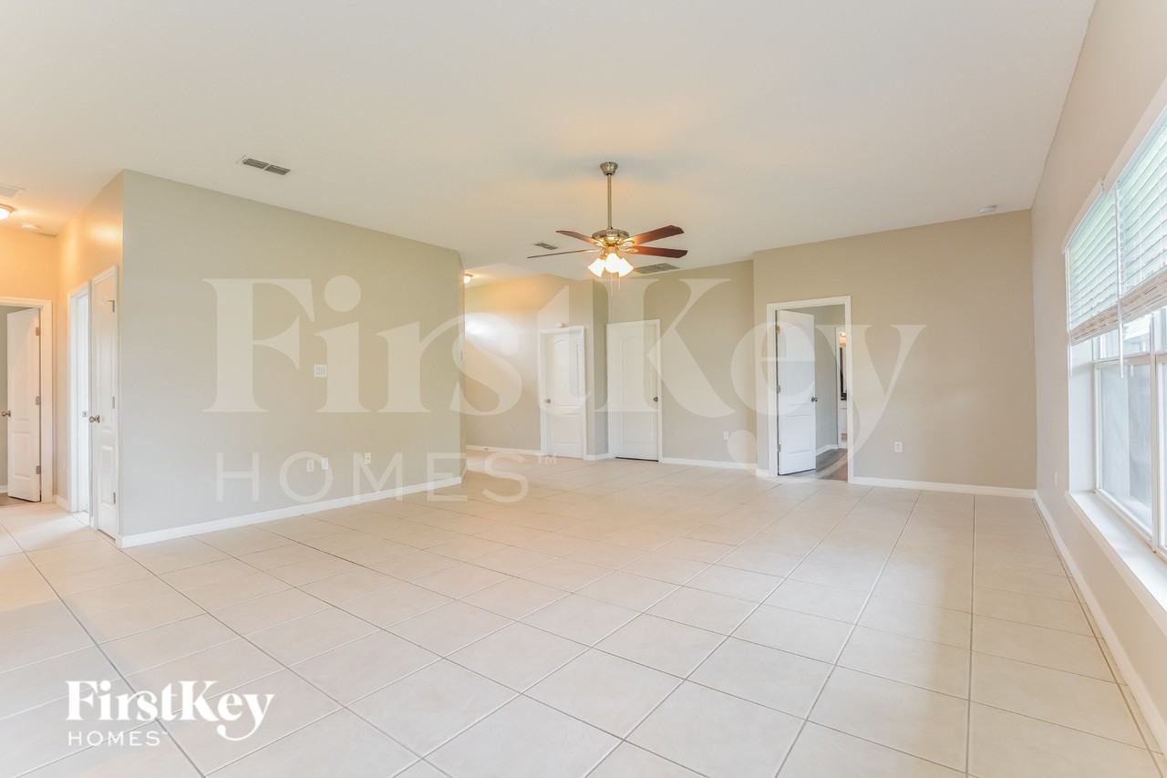 3148 Regal Darner Dr - Photo 3 of 15