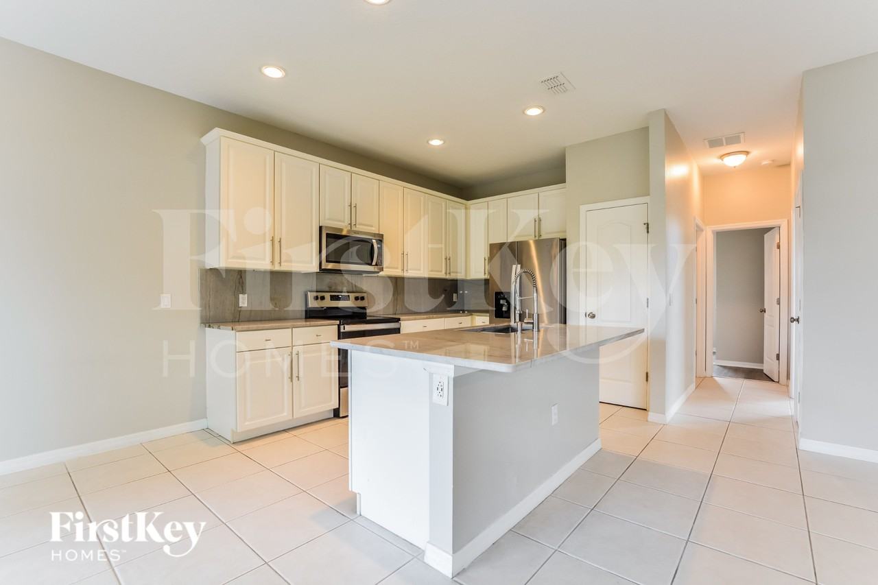 3148 Regal Darner Dr - Photo 4 of 15