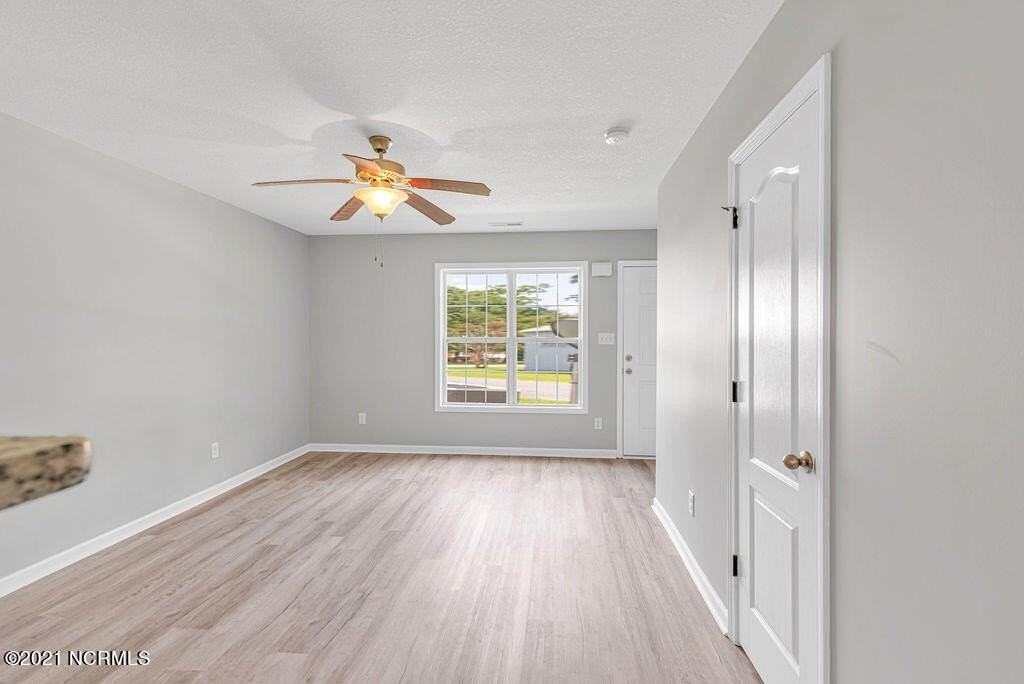 117 Cornerstone Dr - Photo 5 of 17