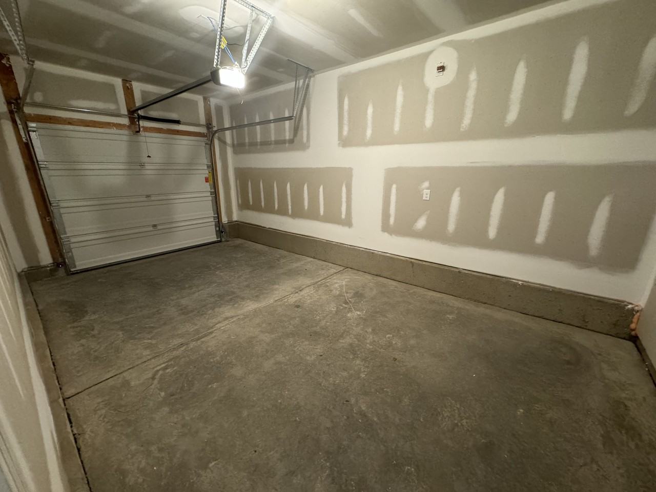 15 Saltford Ln #1 - Photo 5 of 11