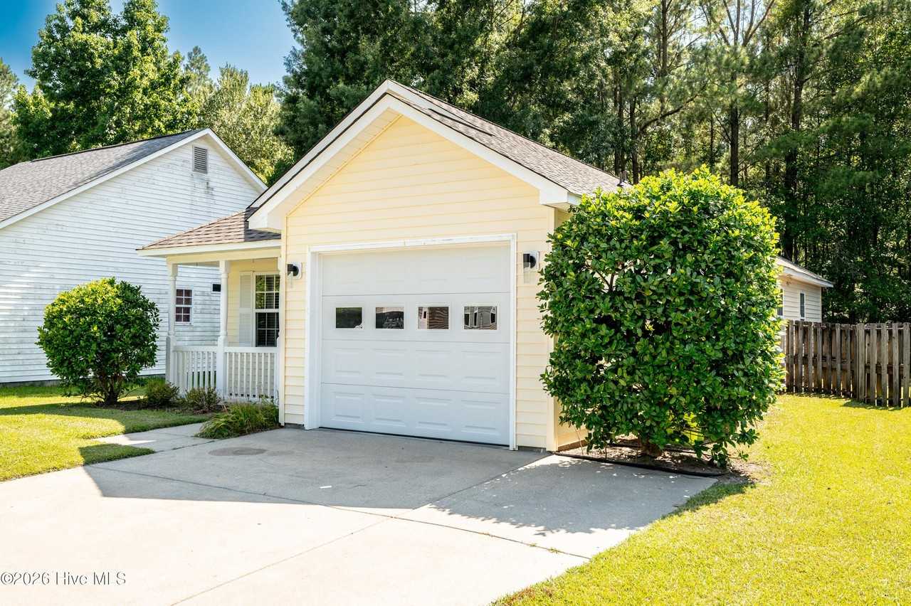 212 Forest Park Dr - Photo 2 of 15