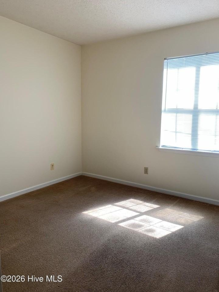 4230 Wilshire Blvd #206D - Photo 7 of 13