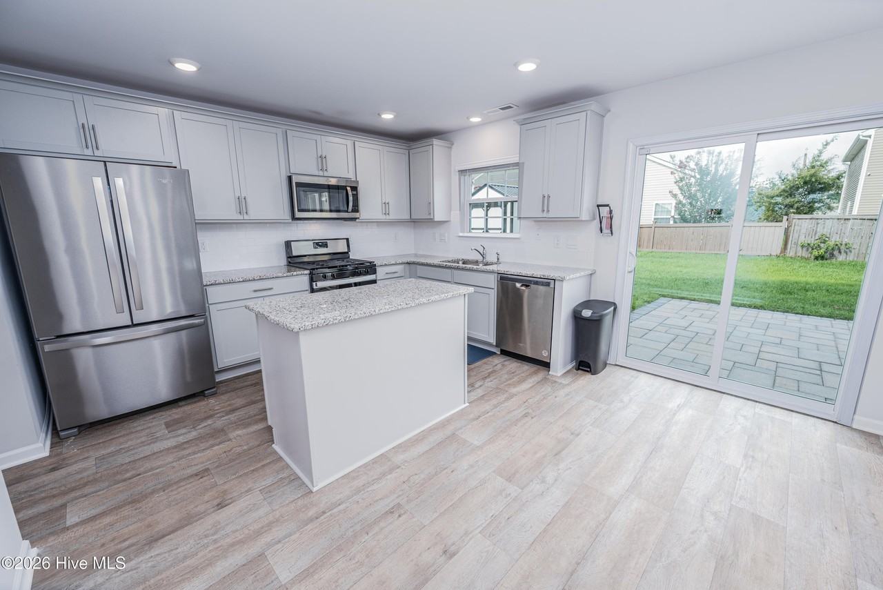 607 Ava St - Photo 7 of 23