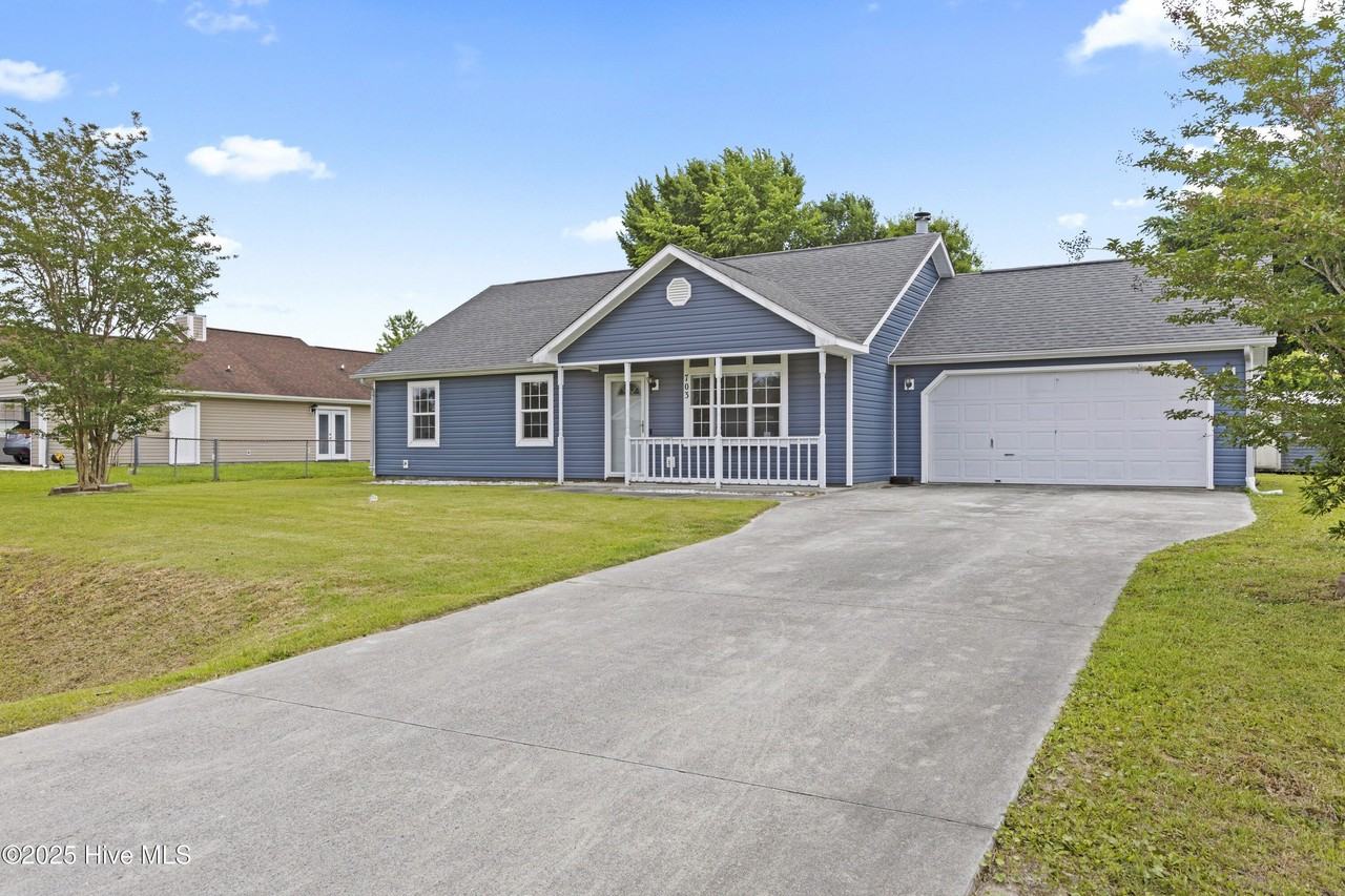 703 Covington Ct - Photo 3 of 22