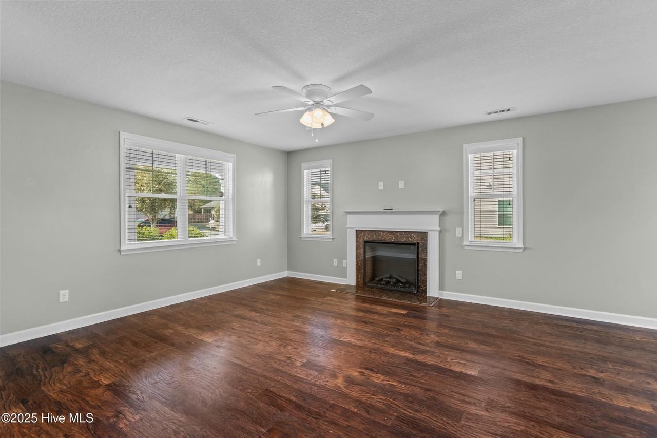 706 Ashley Meadow Ln - Photo 5 of 23