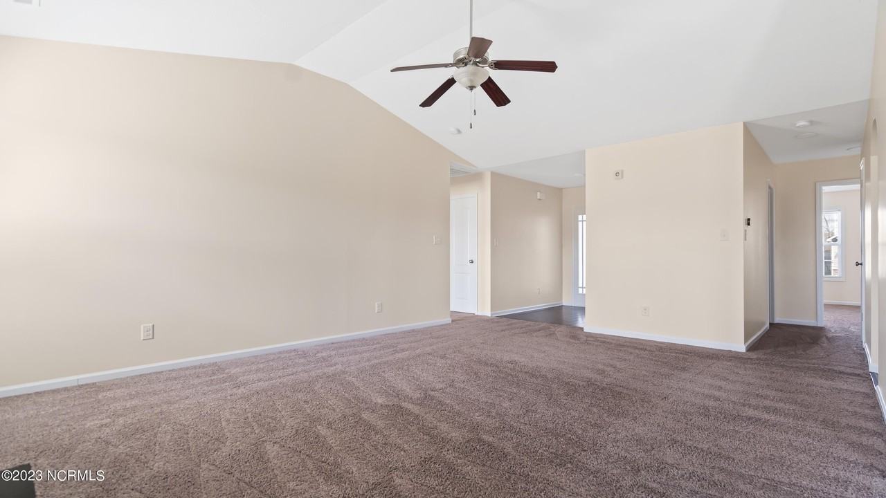 132 Prelude Dr - Photo 6 of 34