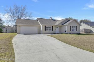 featured image of 110 Foxlair Dr