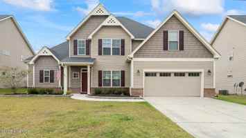 featured image of 203 Holmes Point Ct