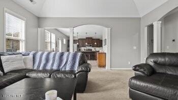 203 Holmes Point Ct - Photo 6 of 42