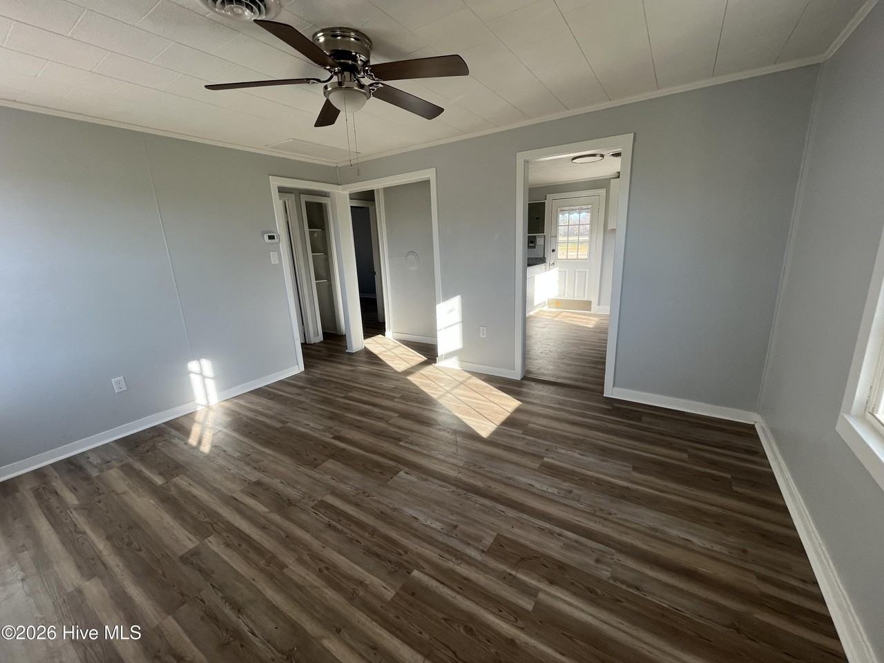 1110 Northside Rd - Photo 3 of 10