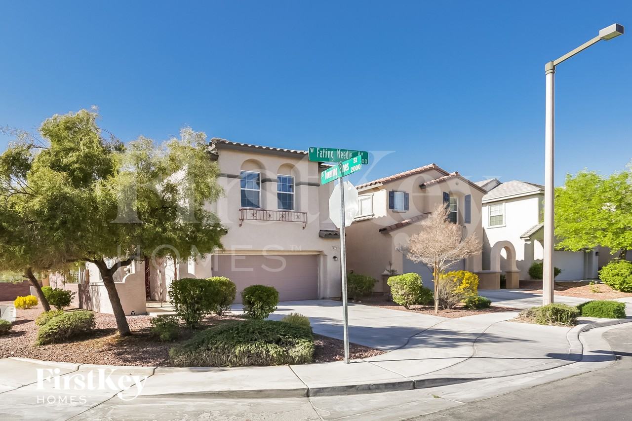 10219 Falling Needle Ave - Photo 2 of 15