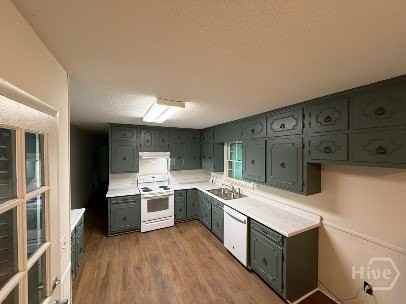 54 Dickson Cir - Photo 3 of 11