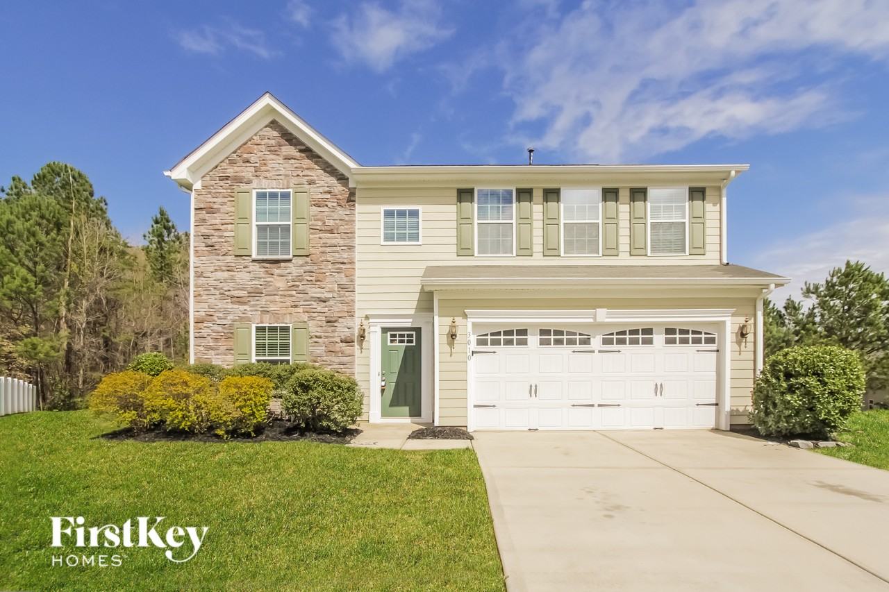 3010 Robusta Ct