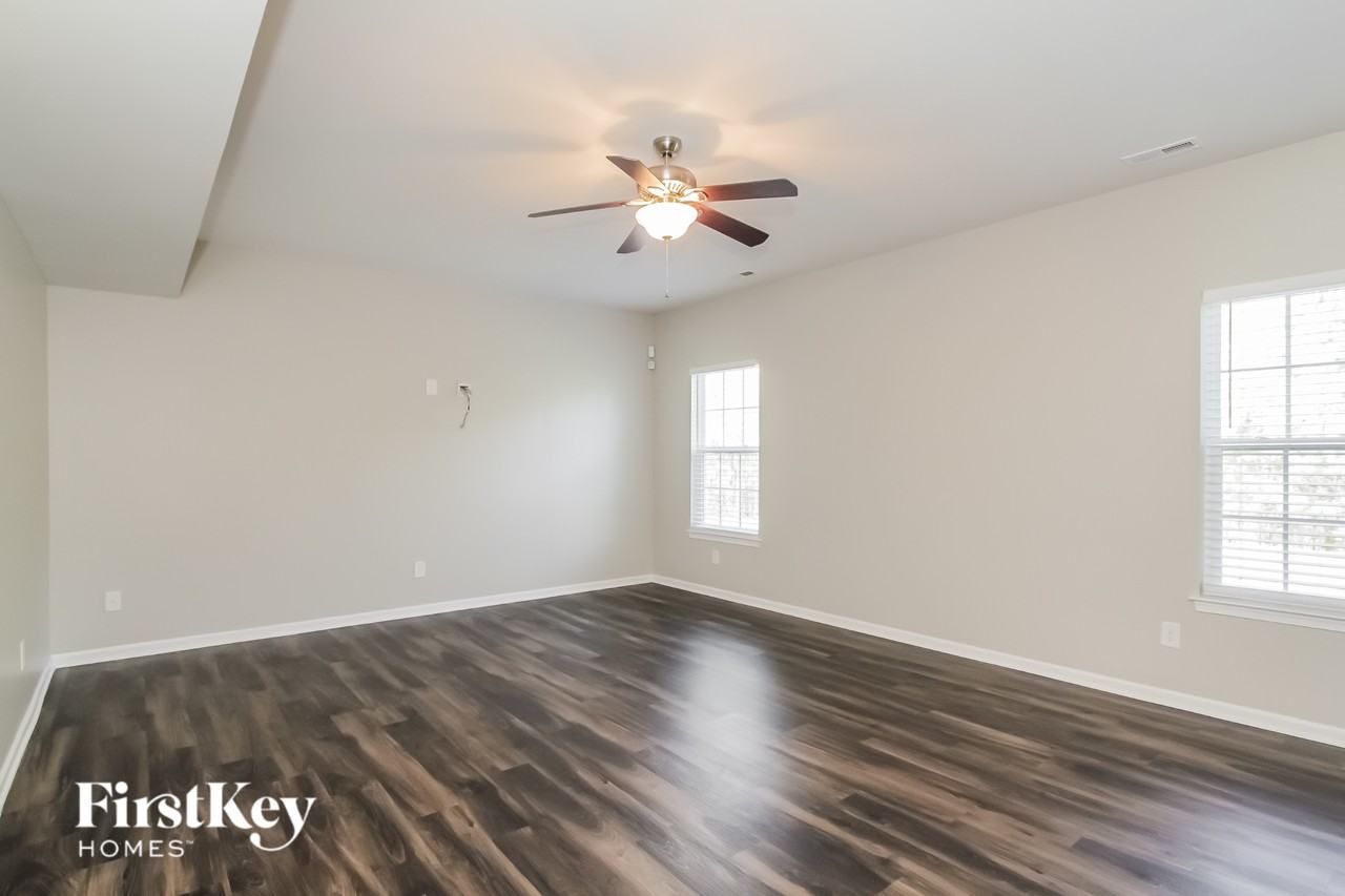 3010 Robusta Ct - Photo 5 of 14