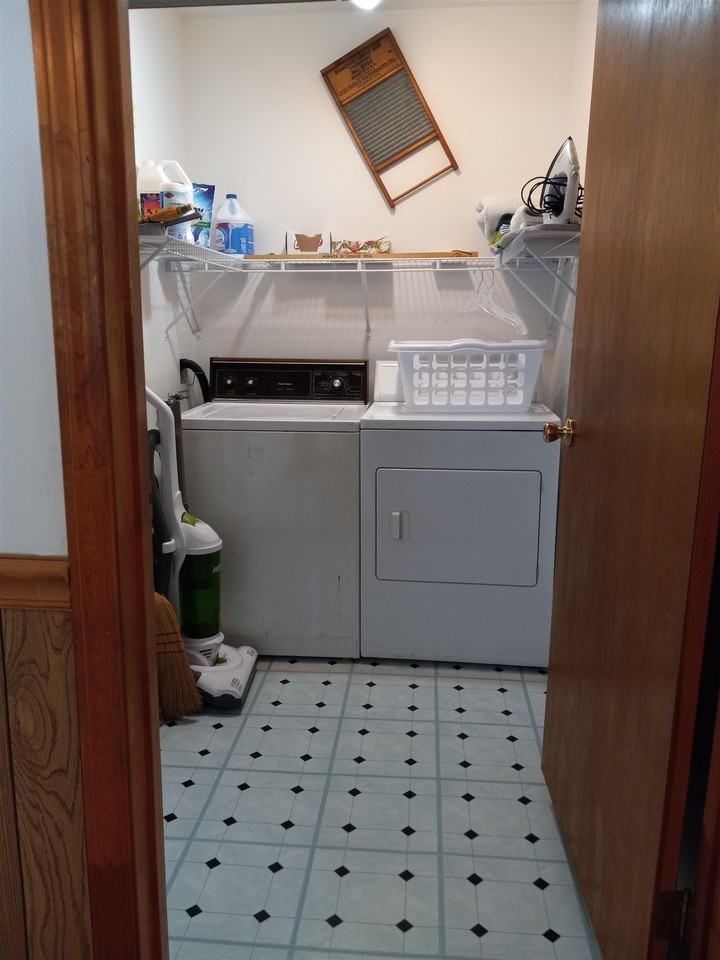 1163 Keezletown Rd - Photo 7 of 26