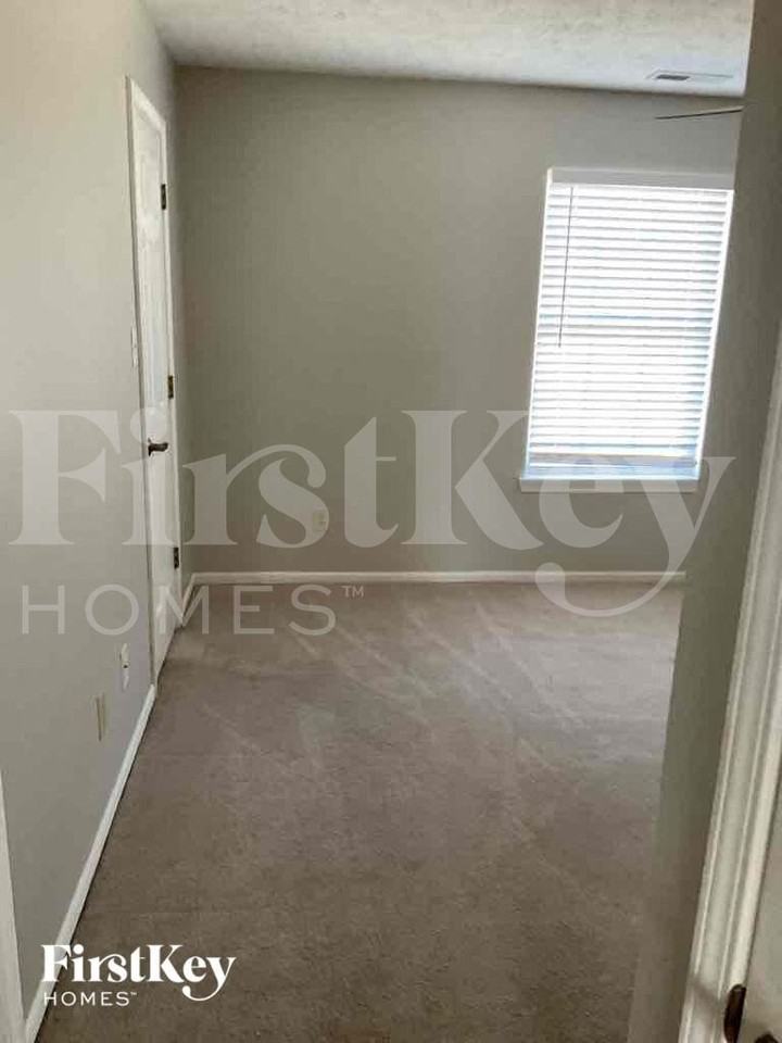 20828 Summitt Rd - Photo 6 of 13