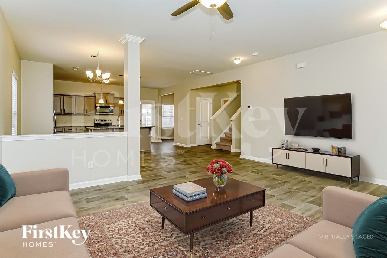 309 Connect Dr - Photo 4 of 18