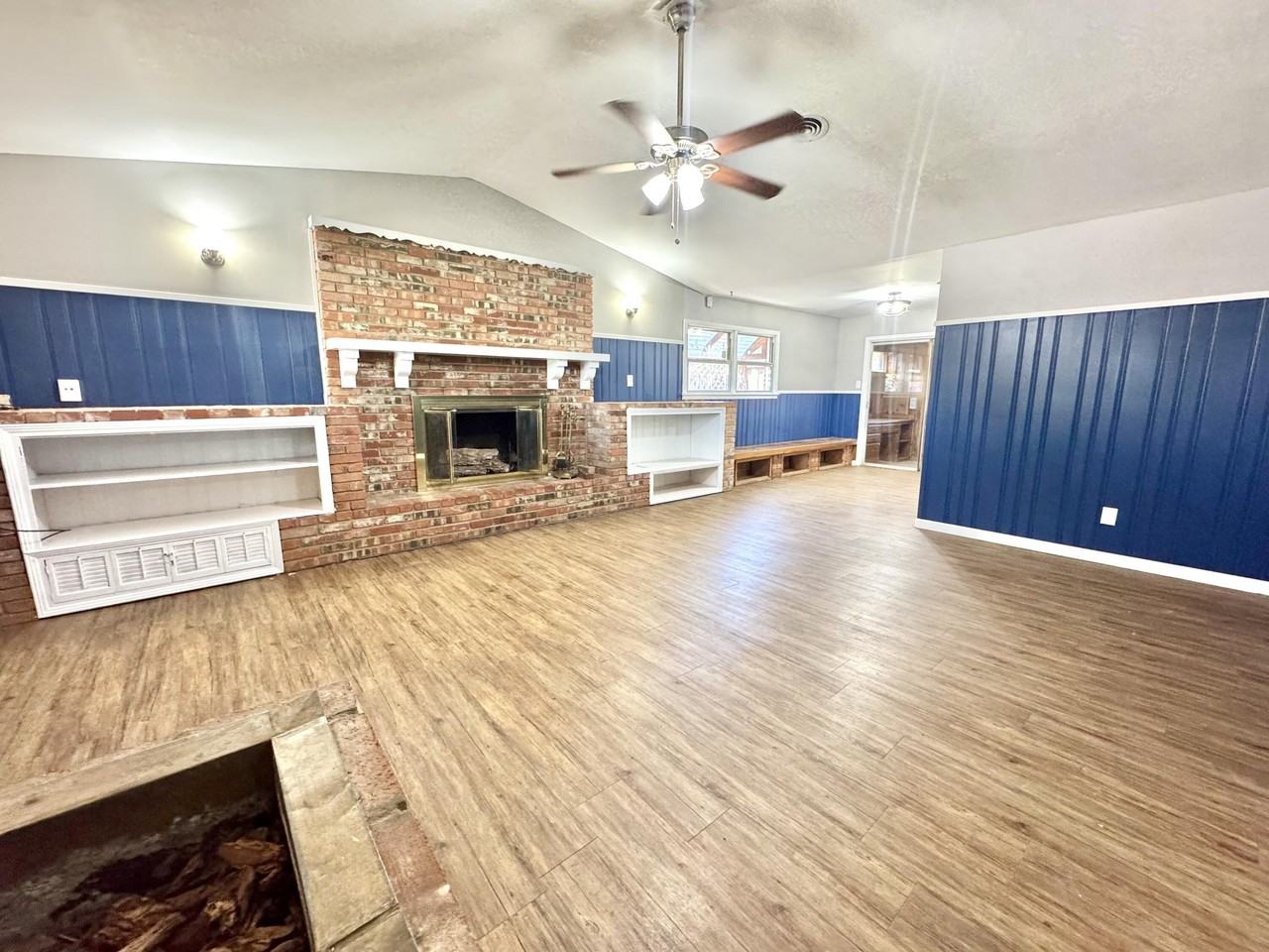 4402 28th St - Photo 2 of 24