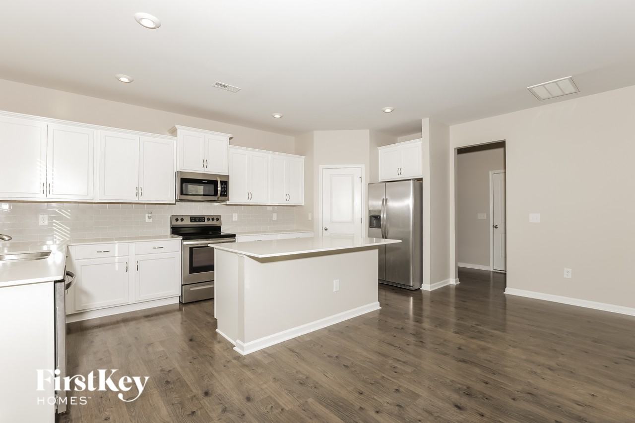 304 Whispering Wind Way - Photo 6 of 15