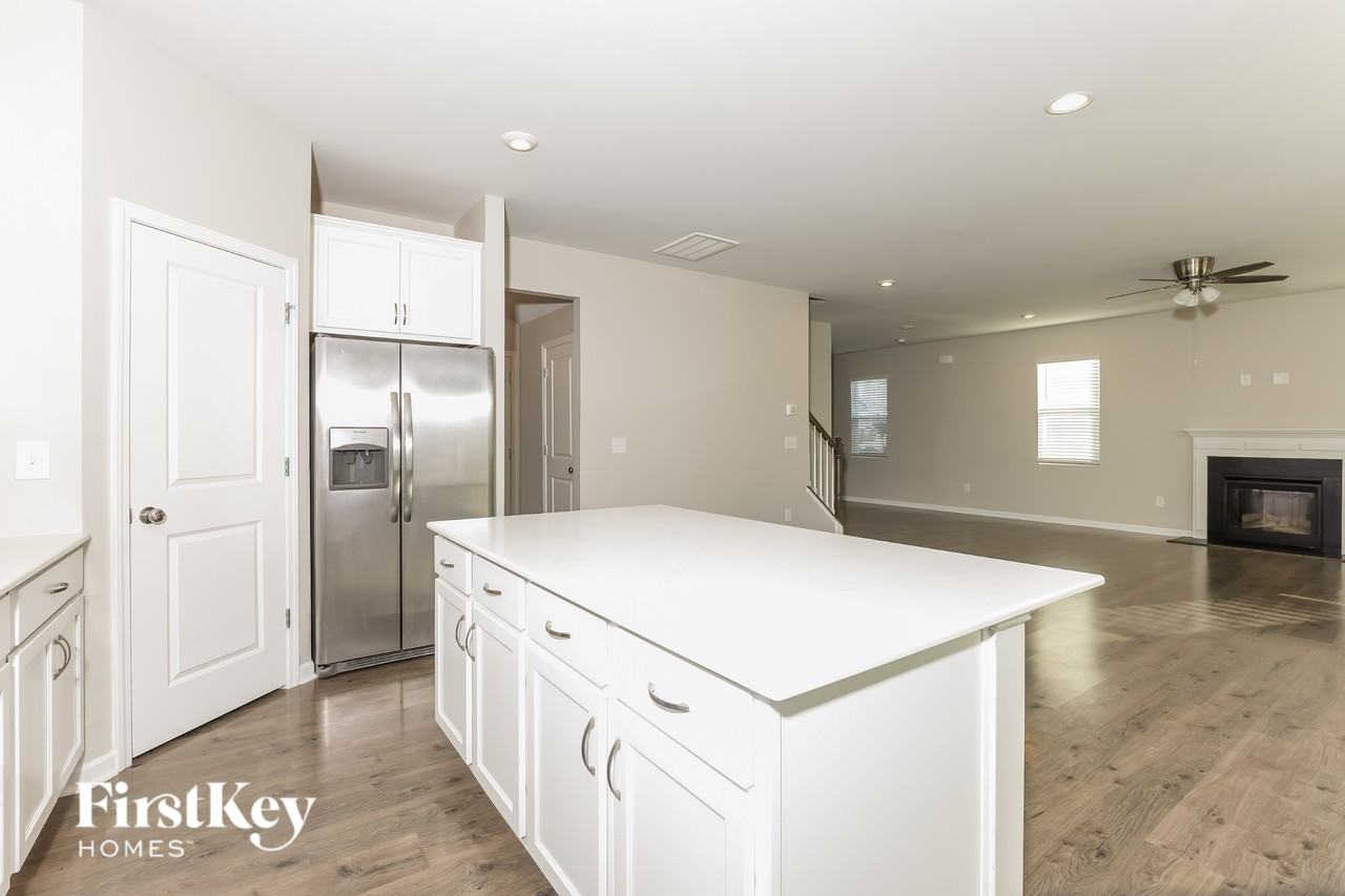 304 Whispering Wind Way - Photo 7 of 15