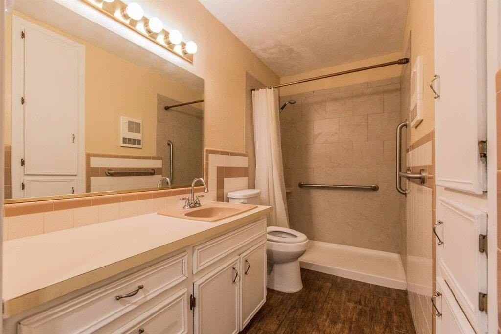 5432 32nd St - Photo 7 of 19