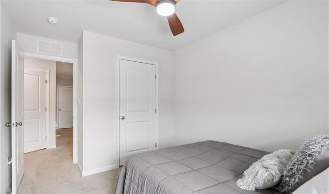 1138 Martin Rd - Photo 7 of 9