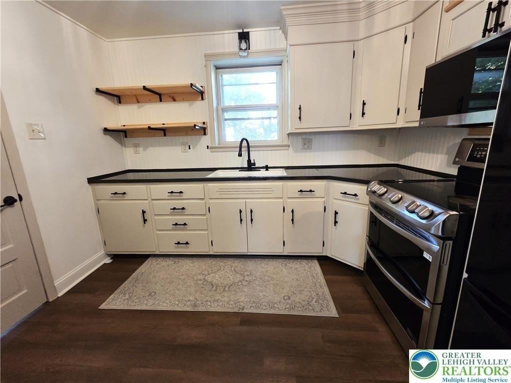 735 W Broad St - Photo 2 of 16